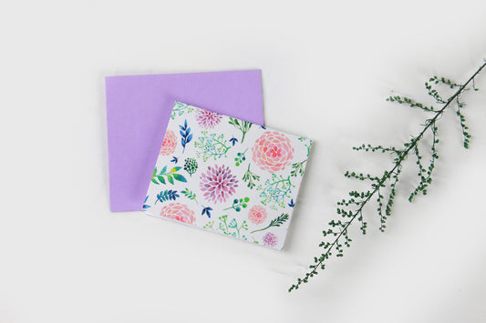 Off White Floral Design Folded Gift Tags