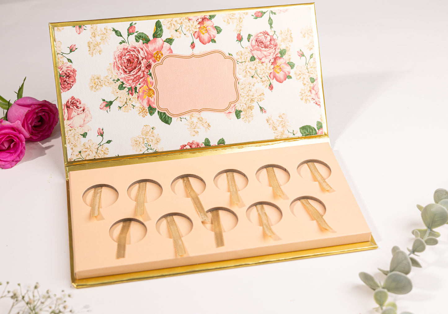 White Floral Design Eleven Ginni/Coin Box